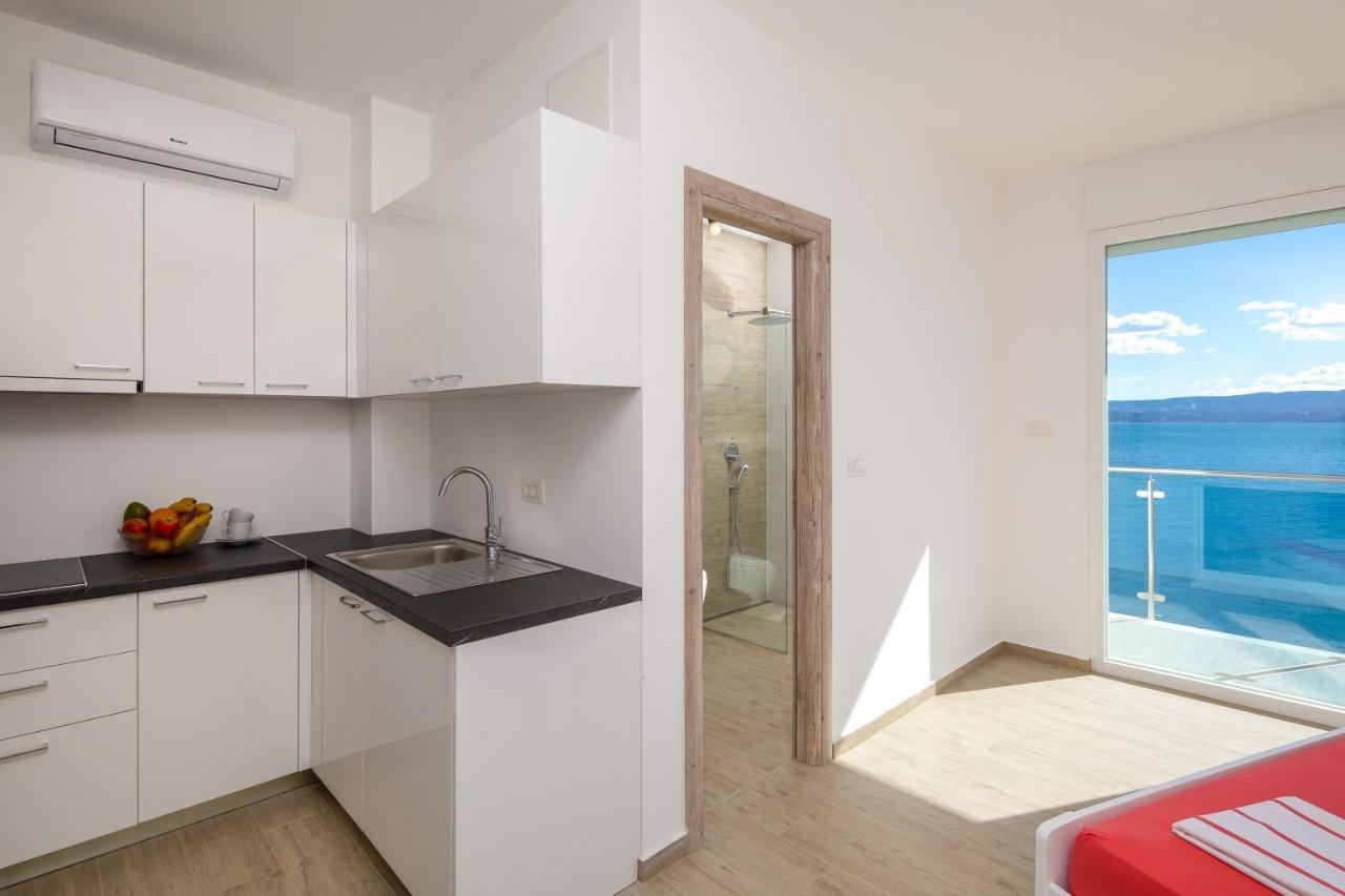 Apartamento Absolute Beach Holidays Dugi Rat Exterior foto